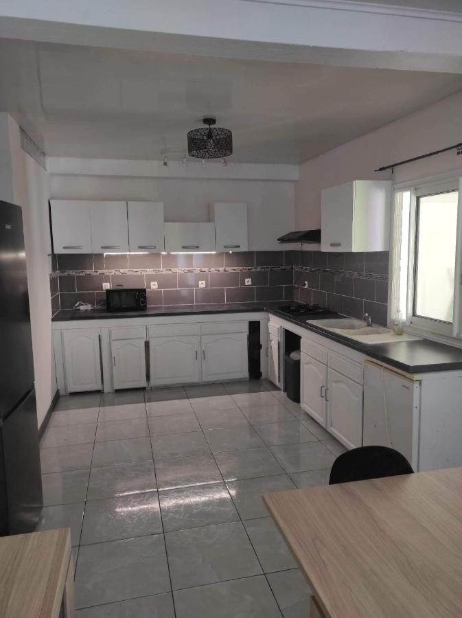 Location Saisonniere Les Bibassiers Apartment Льо Тампон Екстериор снимка